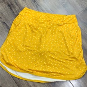 NIKE Women’s running skirt-shorts with Dri-Fit Tec